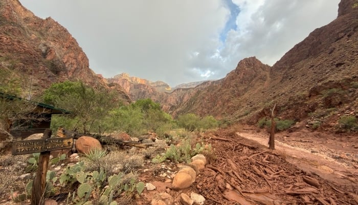 Arizonas Grand Canyon flash flood leaves 1 dead, 15 missing, park officials say