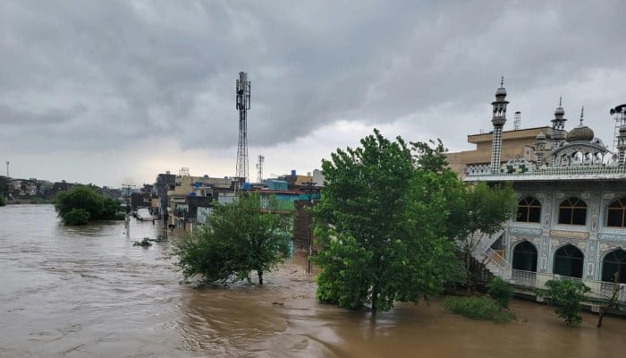 Schools closed, authorities on alert following heavy downpour in Rawalpindi, Islamabad