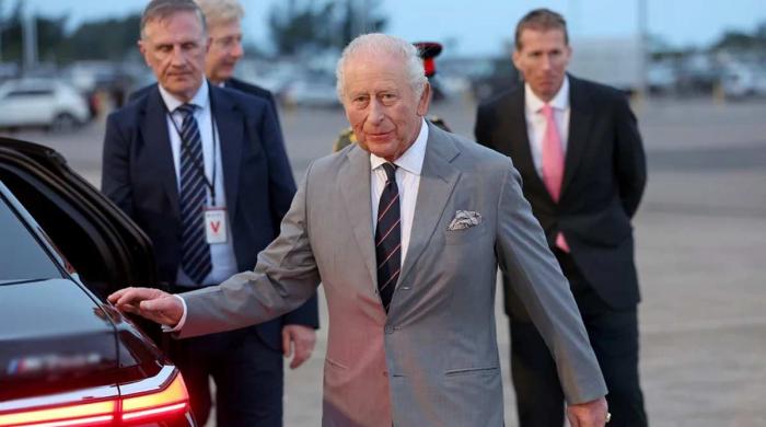 King Charles office issues important statement as Harry takes decisive step