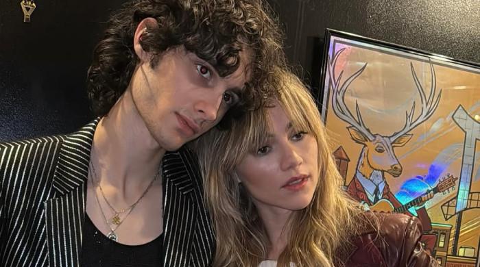 Suki Waterhouse announces 'loveland' tour update with Sombr
