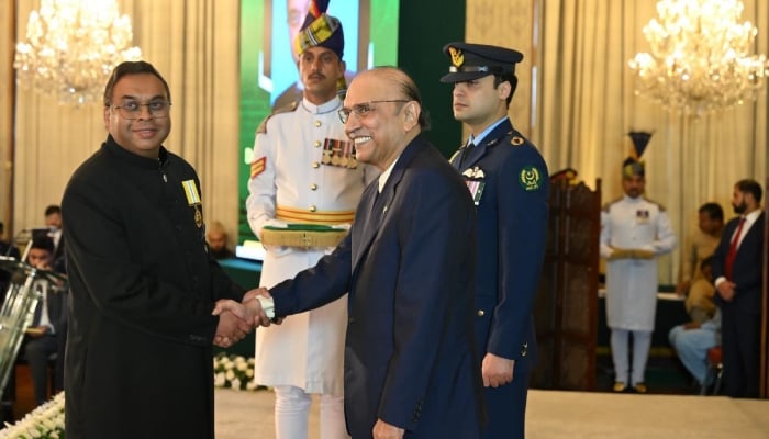 President Asif Ali Zardari confers Tamgha-i-Imtiaz on British-Pakistani consultant urologist Dr Muhammad Shabi Ahmed in a ceremony held in Islamabad on May 14, 2026. — Reporter