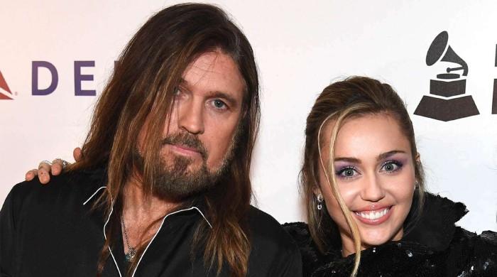 Miley leaves ‘piece of Billy behind' by dropping last name