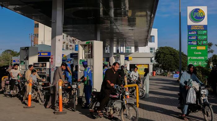 Govt sets June 2027 target for deregulation of petrol price