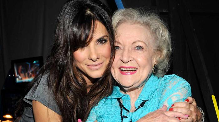 Sandra Bullock recalls working with Betty White on 'The Proposal'