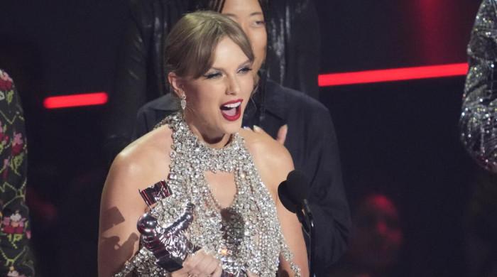 Taylor Swift talks about learning major lesson during new country interview