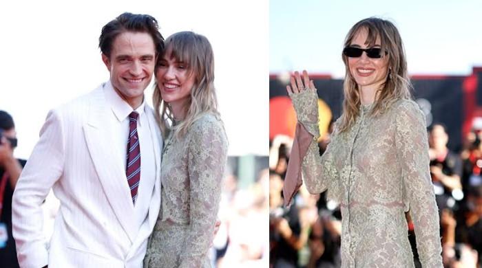 Suki Waterhouse makes glamorous Venice appearance