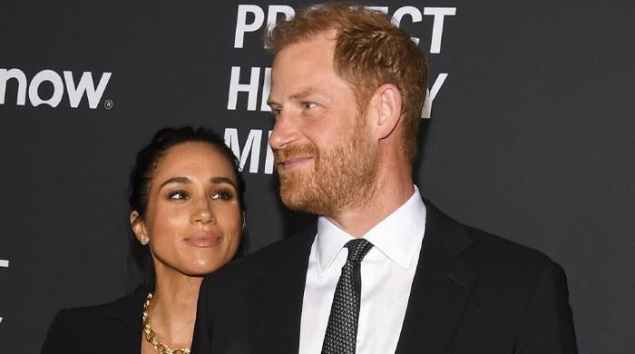 British press forced to issue statement on Harry, Meghan announcement
