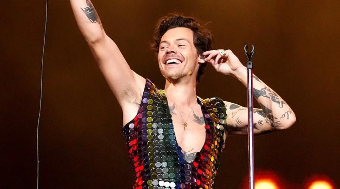 Harry Styles alerts fans with new promo posters across cities