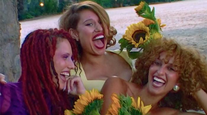 RAYE shares hilarious behind-the-scenes moments from ‘Joy.' music video 