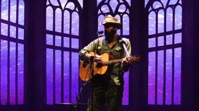 What happened to Ray LaMontage on stage in Nashville? What we know so far