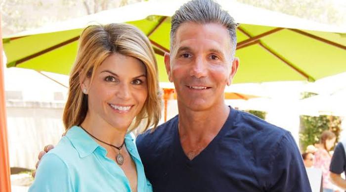 Lori Loughlin, Mossimo Giannulli end marriage after 28 years