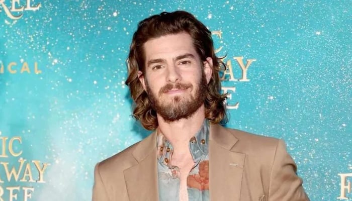 Andrew Garfield loves the ‘Robin Hood’ chaos