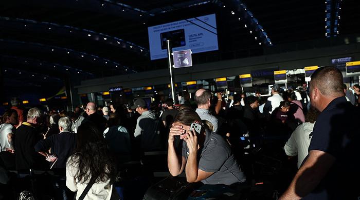 Travellers in UK face more chaos after air traffic control glitch