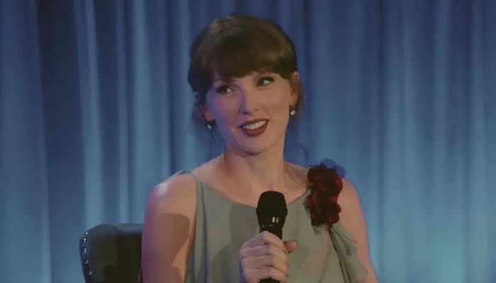 Taylor Swift confirms shell attend the 2026 CMA Awards