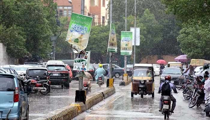 PDMA urges authorities in Sindh to stay alert amid rain, thunderstorm forecast