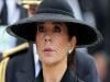 Queen Mary laughs off surprise mishap during design awards