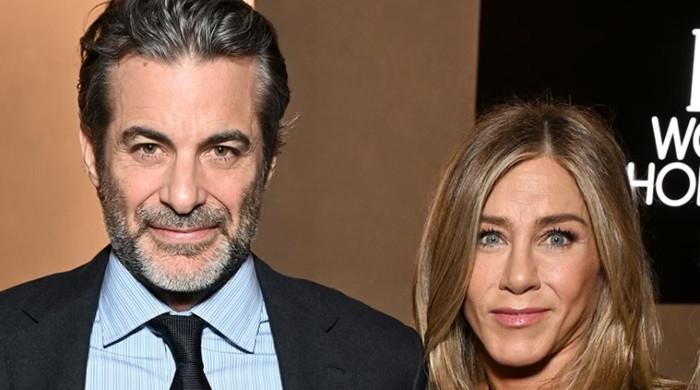 Jim Curtis reveals new details on romance with Jennifer Aniston 