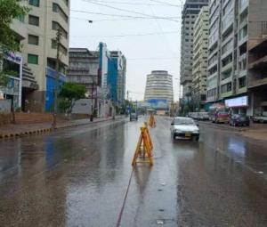Is rain expected in Karachi today?