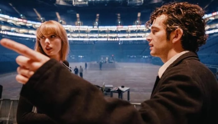 Why fans believe Taylor Swift, Matty Healy are leaving pointed signals?