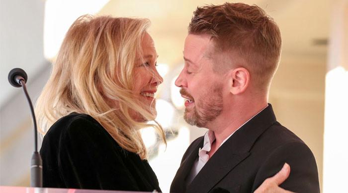 Macaulay Culkin holds back tears while remembring Catherine O'Hara at Emmys