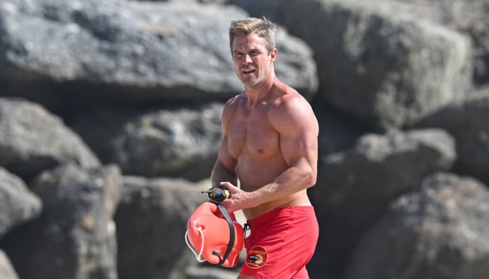 Stephen Amell and family moved to beach for Baywatch filming