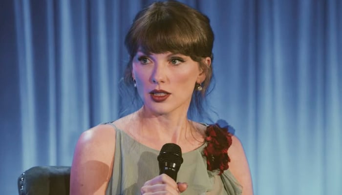 Taylor Swift fans note peculiar Easter Egg after new music videos release