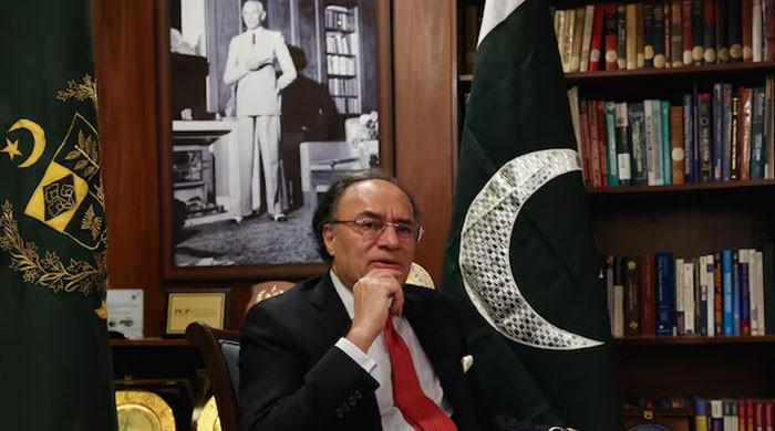 Pakistan eyes bigger China swap line, expects US financing decision soon