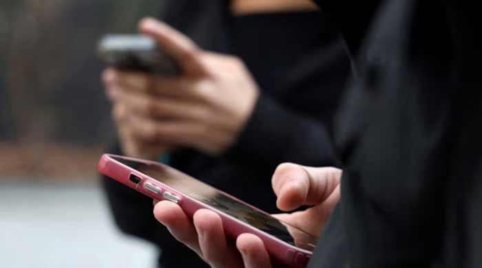 EU Commission proposes under-13s social media ban
