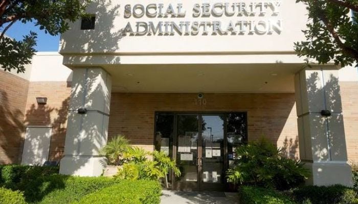 Social security’s top benefit could rise to $5,362 in 2027: What to know