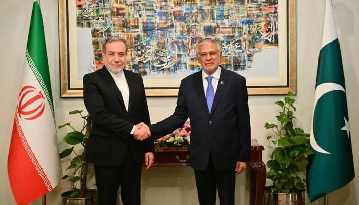 In call with Iran's Araghchi, Dar stresses need for uninterrupted energy supplies