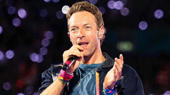 Chris Martin gives London crowd surprise ‘Viva La Vida' performance