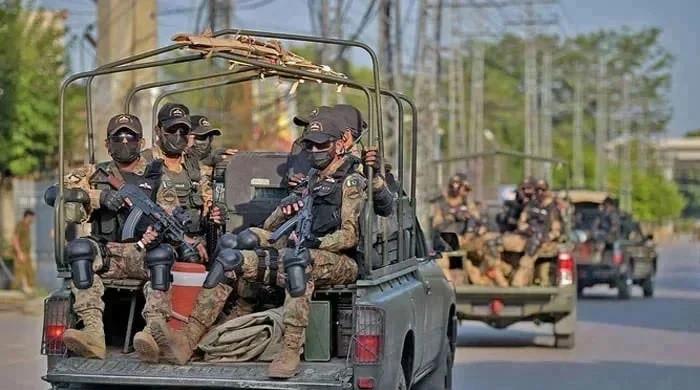 Forces kill five terrorists, rescue 23 hostages in Kalat highway operation: ISPR