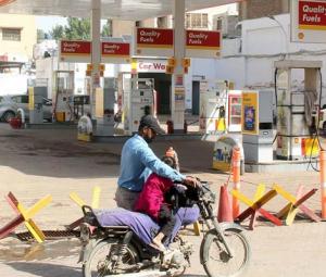 Fuel could hit Rs1,000 per litre if shortage emerges, warns petroleum minister
