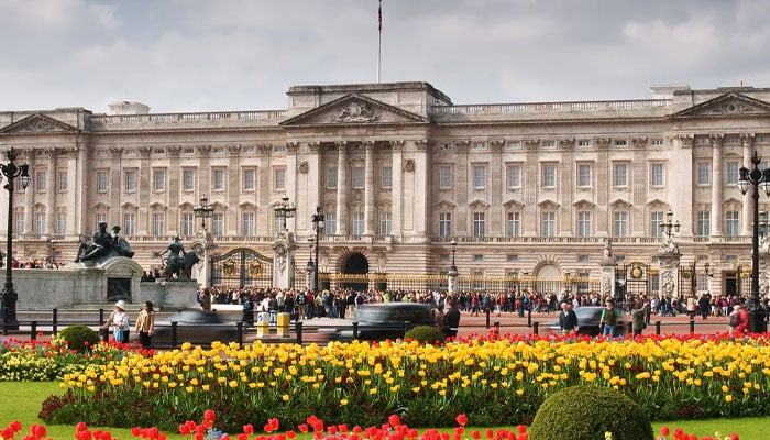 Buckingham Palace reacts as King Charles row with Charles Spencer escalates
