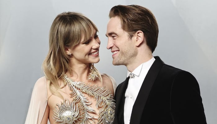 Suki Waterhouse, Robert Pattinsons soulmates moment takes over internet