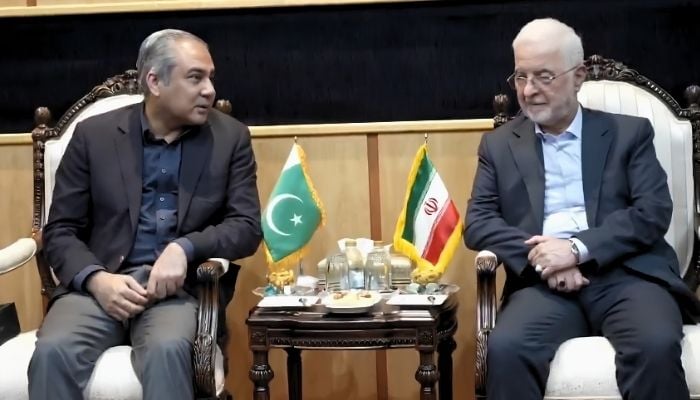 Interior Minister Mohsin Naqvi (left) meets Iranian counterpart Eskandar Momeni in Tehran on September 21, 2026. — X@MOIofficialGoP