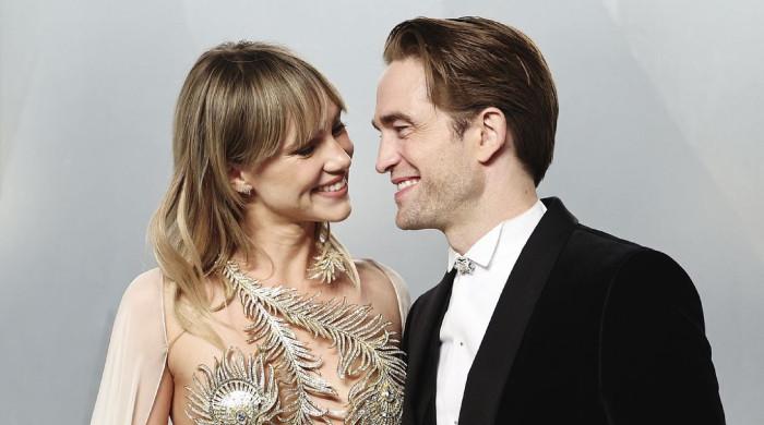Suki Waterhouse, Robert Pattinson's 'soulmates' moment takes over internet