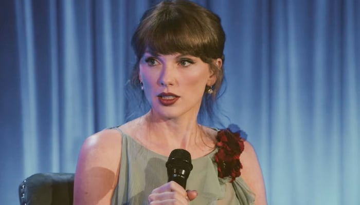 Taylor Swift releases Debut bombshell hiding in plain sight
