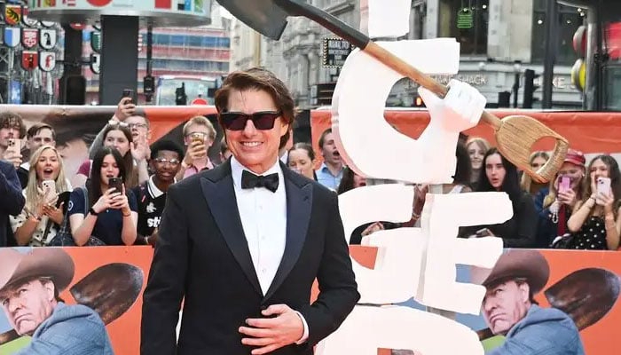Tom Cruise beats Prince William and Kate to the red carpet at Digger premiere