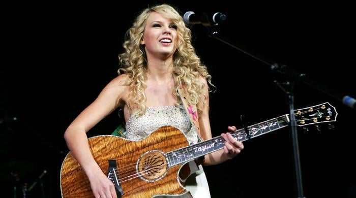 Why Taylor Swift fans are convinced of 'letter theory' ahead of VMAs? 