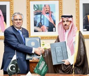 Pakistan, KSA sign agreement to abolish visa requirements for diplomatic, official passport holders