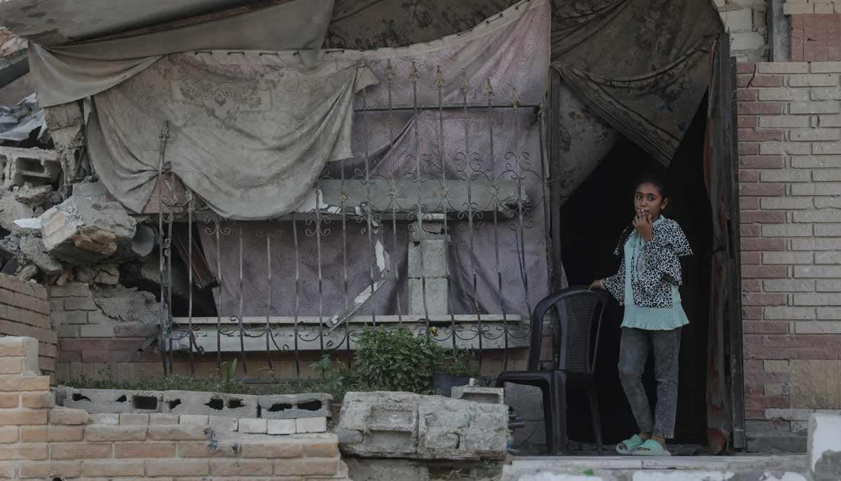 With reconstruction stalled, Gazans shelter in buildings at risk of collapse 29 A displaced Palestinian girl stands outside a heavily damaged building in Khan Yunis in the southern Gaza Strip on September 19, 2026.— AFP