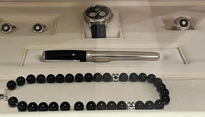 Items gifted to Prime Minister Shehbaz Sharif by a foreign leader. — X/@pmln_org