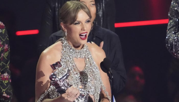 VMAs alert Taylor Swift fans with cryptic announcement after Patient Zero
