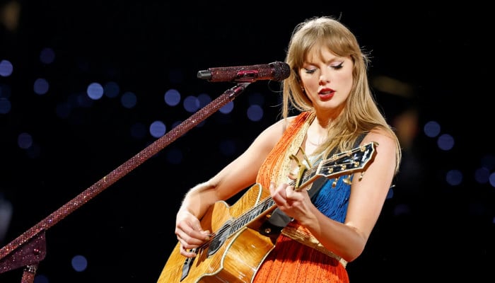 How Taylor Swift hinted at 'TLOAS: Encore' a year in advance?