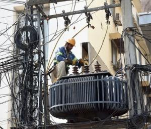 Govt orders technical audit of all DISCOs to tackle power theft, losses