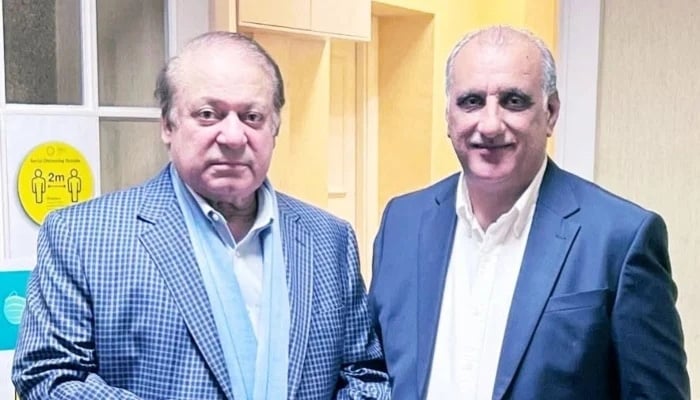 PML-N President Nawaz Sharif (left) and Dr Muhammad Najeeb Naqi pose for a picture in this undated image. — Facebbok/drnajeebnaqikhanofficial/File