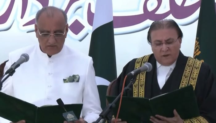 Newly elected President of Azad Jammu and Kashmir (AJK) Dr Najeeb Naqi takes oath at AJK Parliament, Muzaffarabad, September 24, 2026. — Screengrab via YouTube/Geo News