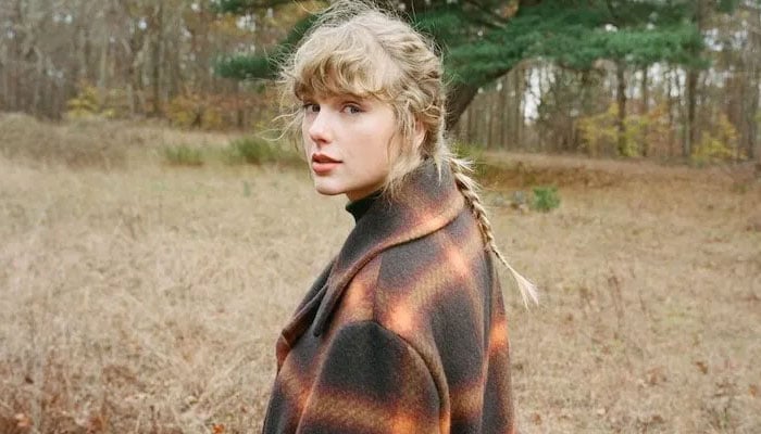 Taylor Swift fans find invisible strings to evermore in TLOAS: Encore
