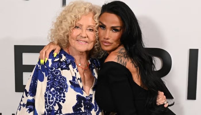 The health update comes after the reality star shared that she is planning to have a £4,000 cast made of her mum’s hand done while she visits her in hospital